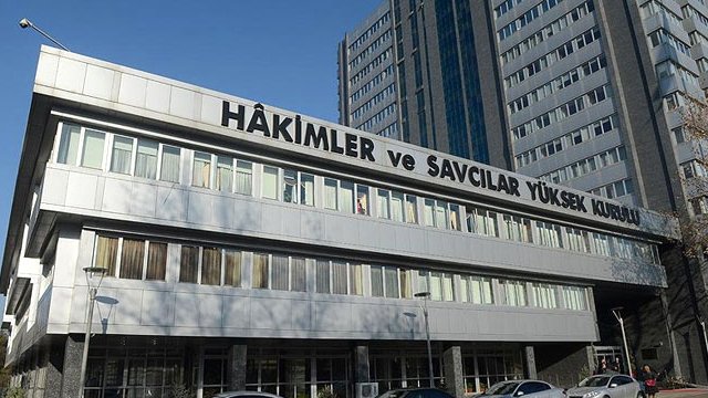 1034 Hakim ve Savcının Görev Yeri Değişti