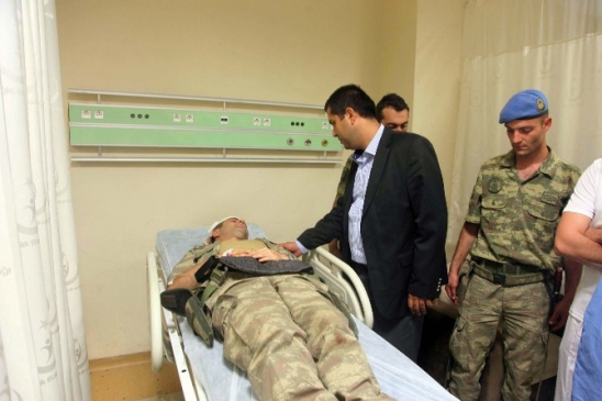 Patron Vekili Yılmaz Kırılmış Askerleri Ziyaret Etti