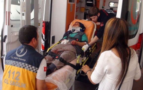 Şanlıurfa'da Insan Minibüsü Tâlihsizlik Yaptı: Ağır Sayıda…