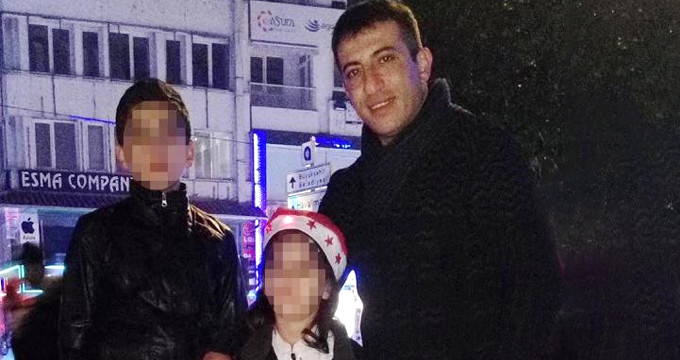 13 Yaşındaki Çocuk, Annesiyle Tartışan Babasını Kanepede Uyurken Öldürdü