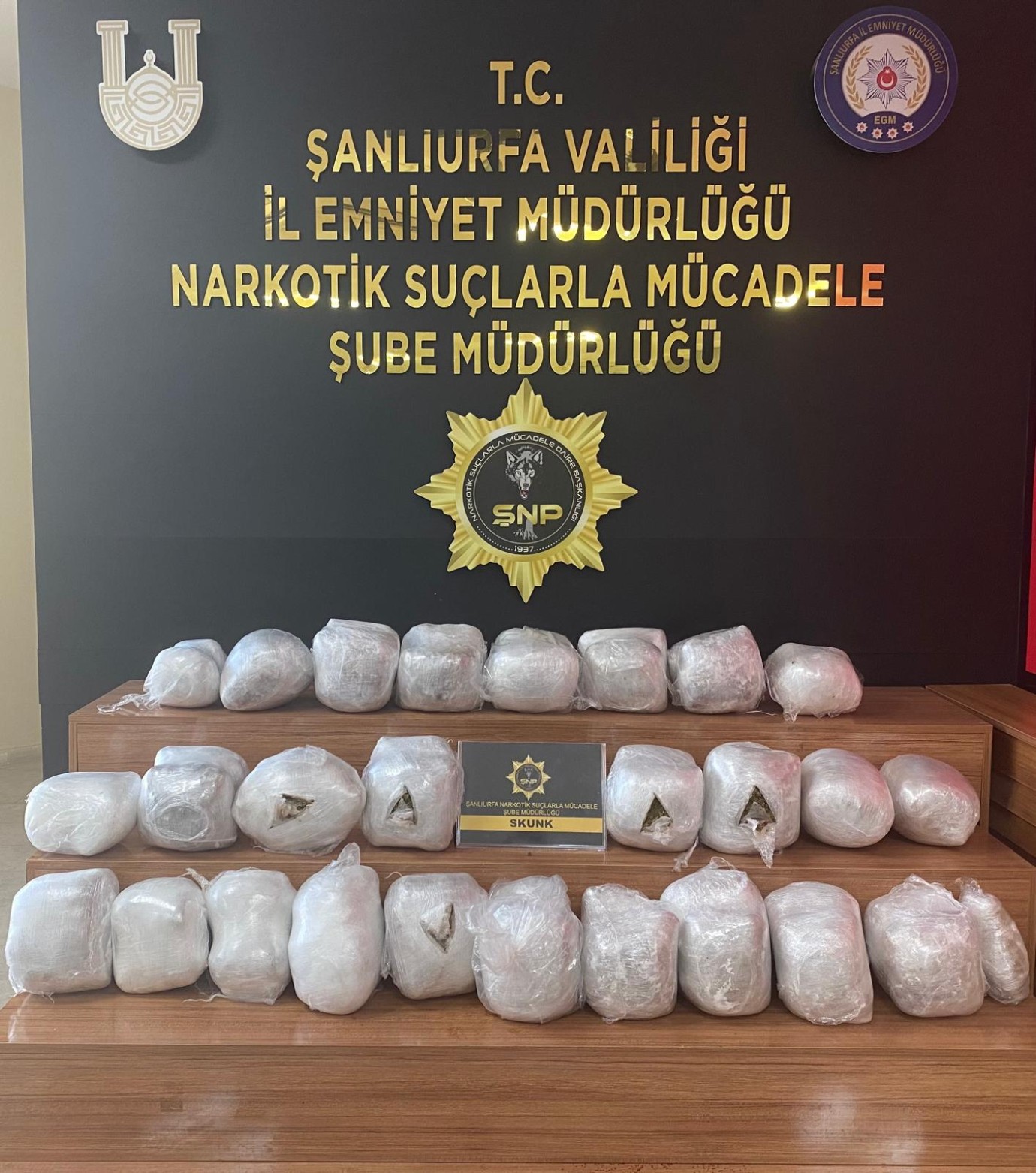 Şanlıurfa Emniyeti'nden büyük başarı! 223 kilo uyuşturucu maddesi ele geçirildi