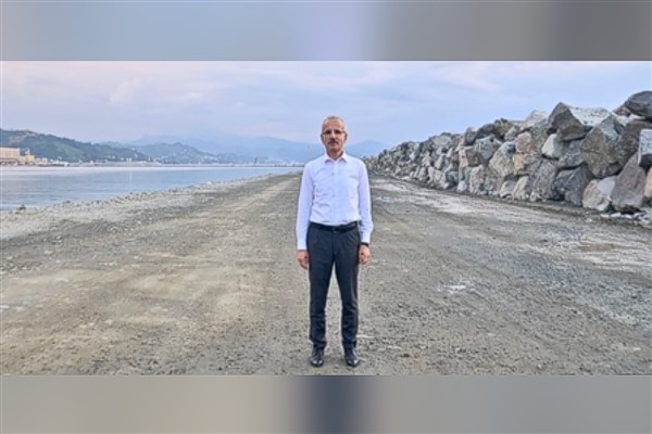 Bakan Uraloğlu, Eren Bülbül ve Ferhat Gedik'i andı