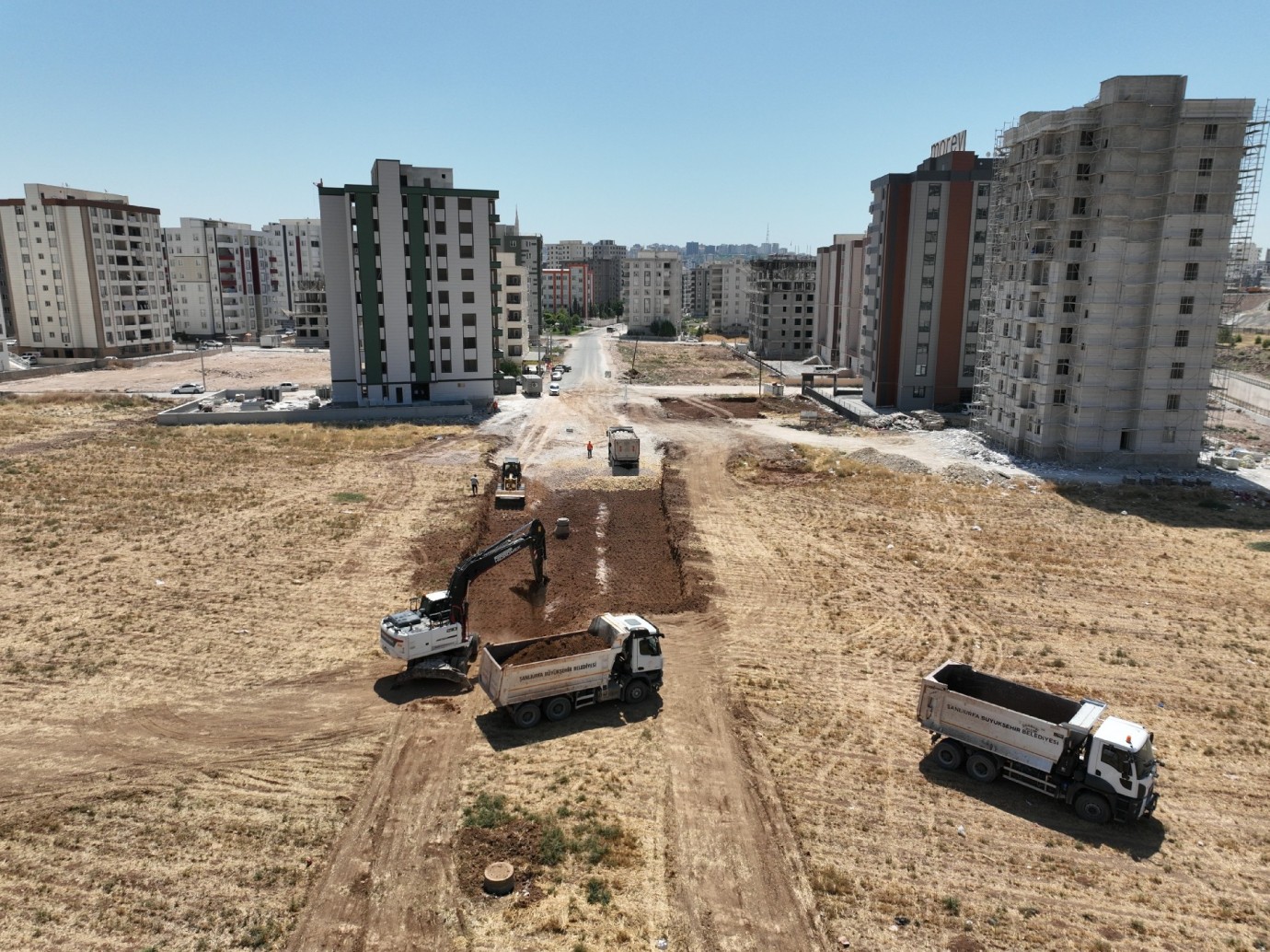 BÜYÜKŞEHİR’DEN KARAKÖPRÜ'YE YENİ BULVAR