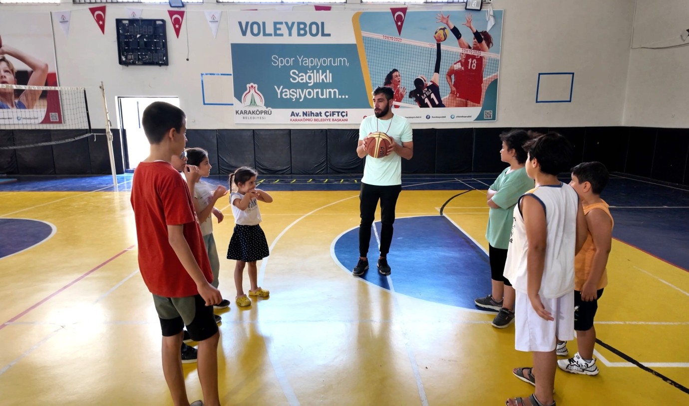 KARAKÖPRÜ'DE ÇOCUKLAR İÇİN YAZ SPOR KURSLARI SÜRÜYOR