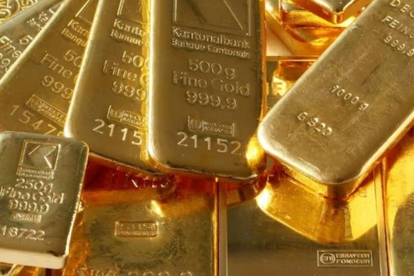 DEĞERLİ METALLER--Fed faiz kesintisinin netleşmesi beklenirken altın rekor düzeyin altında