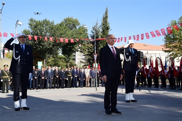 Malatya'da 30 Ağustos Zafer Bayramı törenlerle kutlandı.