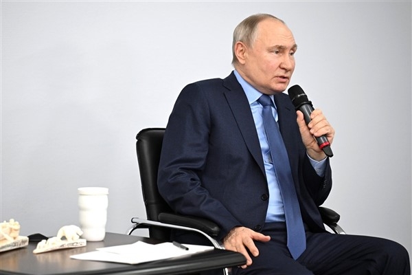 Rusya Devlet Başkanı Putin, Kuzey Kore Lideri Kim'e tebrik mesajı gönderdi