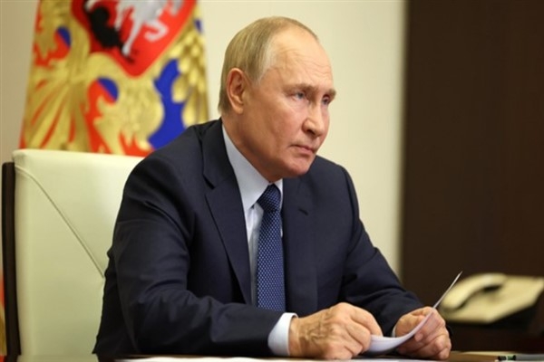 Putin: Büyüme, BRICS ülkelerinde ve birliğimize katılmak isteyen devletlerde yoğunlaşacak