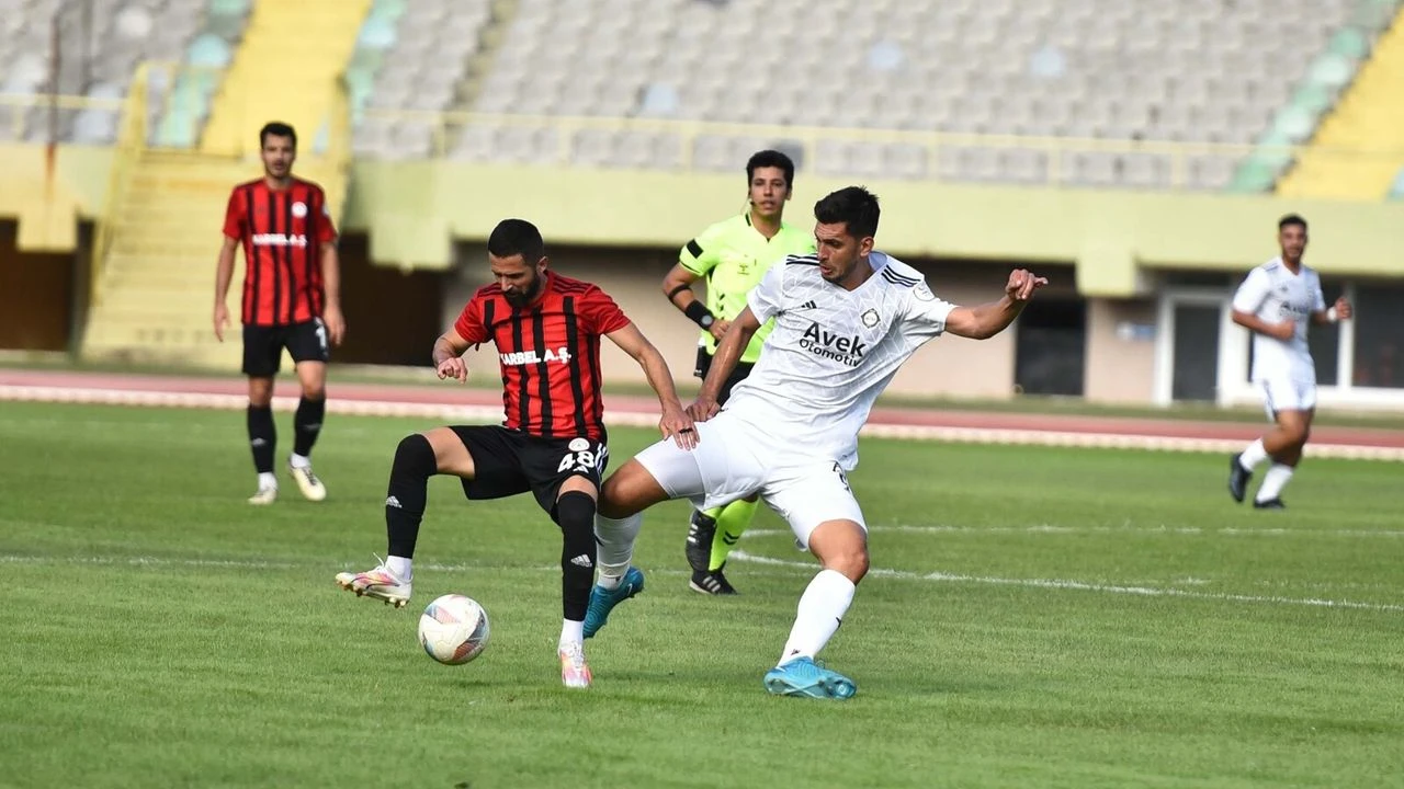 Altay, krizi fırsata çeviremedi! Altay : 1 - Karaköprü Belediye: 2