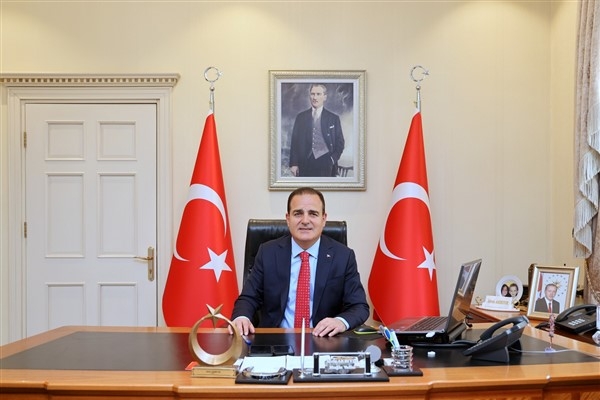 Muğla Valisi Akbıyık'tan Cumhuriyet Bayramı mesajı