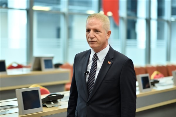 Vali Gül, &Prime;Minyatürlerle Fakrname&Prime; sergisinin açılışına katıldı