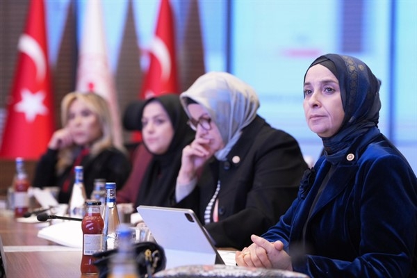 DEVA Partili Esen: Kreşleri kapatmak kadına ve aileye ekonomik şiddettir