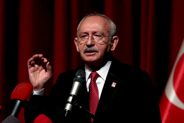 Kılıçdaroğlu ve eşi trafik kazası geçirdi