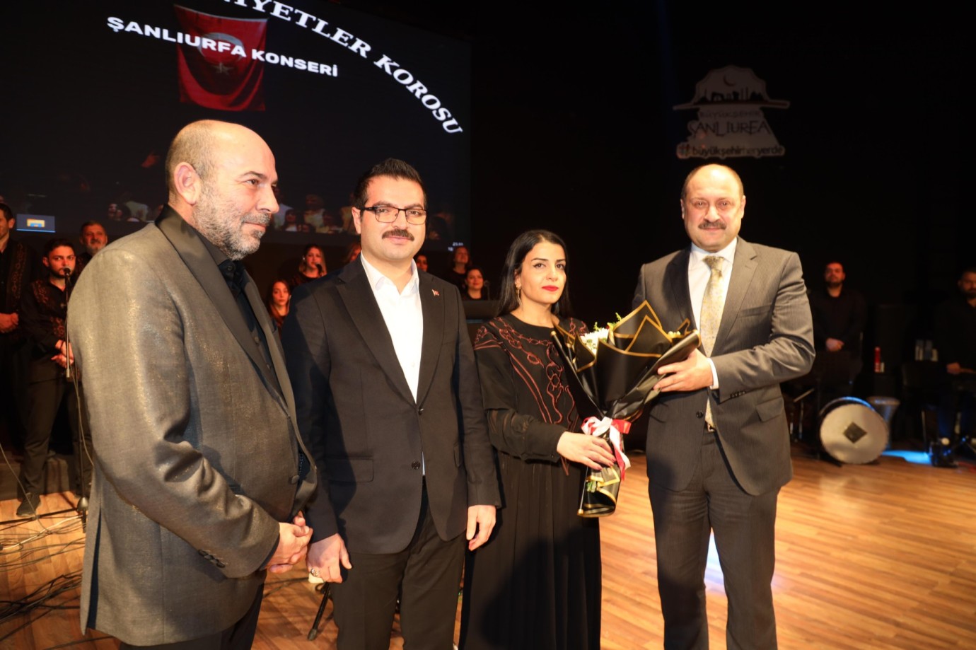 ANTAKYA MEDENİYETLER KOROSU, ŞANLIURFA'DA UNUTULMAZ BİR KONSER VERDİ