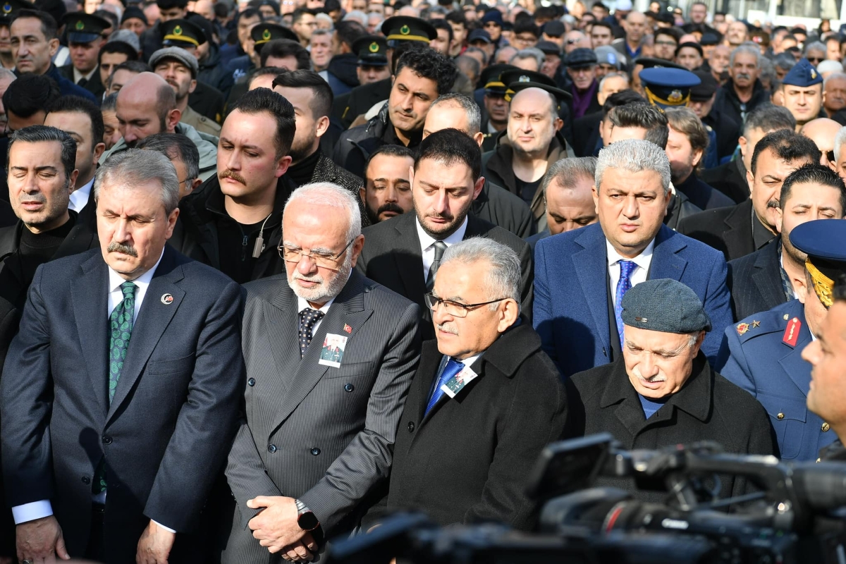 Başkan Büyükkılıç, Şehit Tuğgeneral Baydilli'nin cenaze törenine katıldı