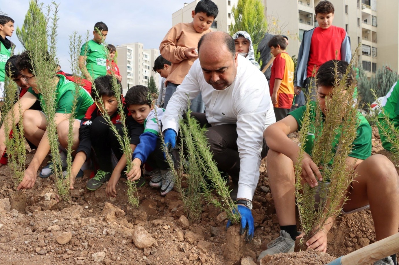 KARAKÖPRÜ'DE 2024 YENİ HİZMETLERLE GEÇTİ