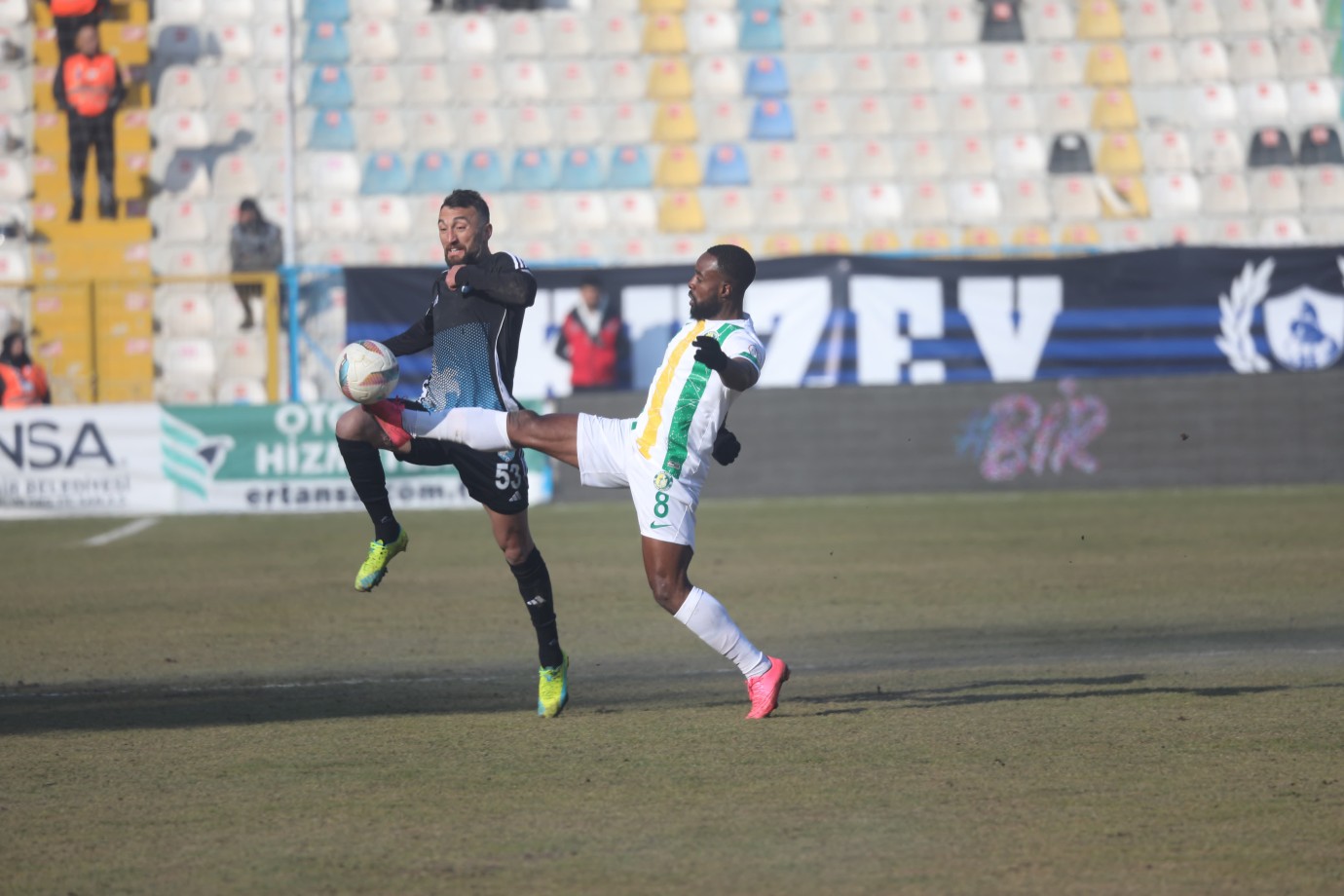  Şanlıurfaspor deplasmanda 1-0 Galip