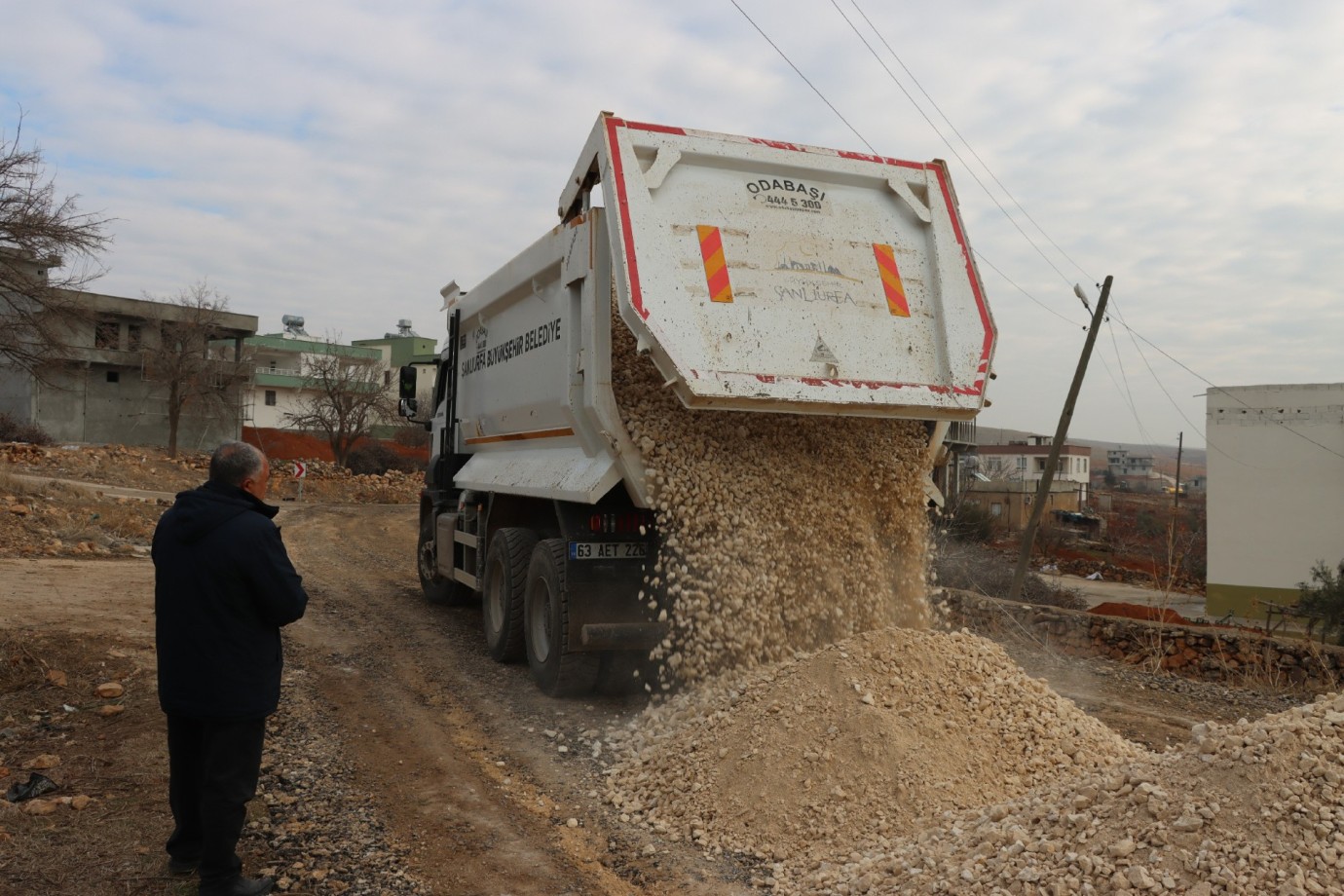 BÜYÜKŞEHİR’DEN BOZOVA VE KARAKÖPRÜ KIRSALINDA YOL ÇALIŞMASI