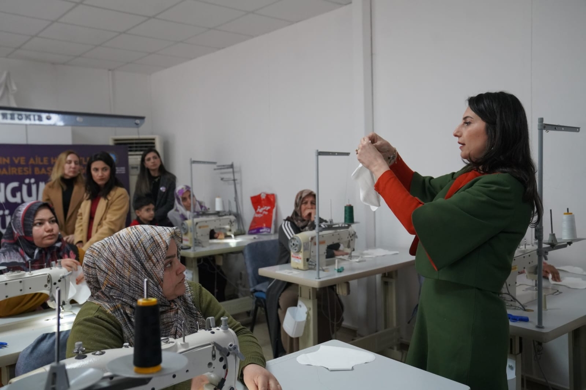 Diyarbakır Büyükşehir ve İzmir Büyükşehir Belediyesinden &Prime;Döngümüzle dönüşüyoruz&Prime; atölyesi