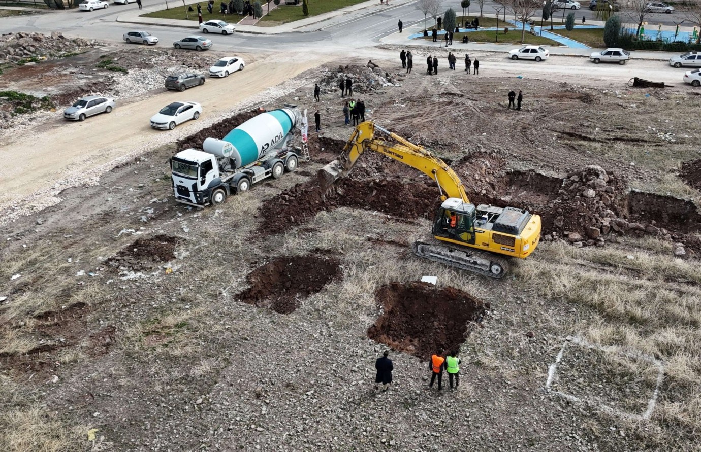 SEYRANTEPE'YE YENİ SEMT PAZARI KAZANDIRILIYOR