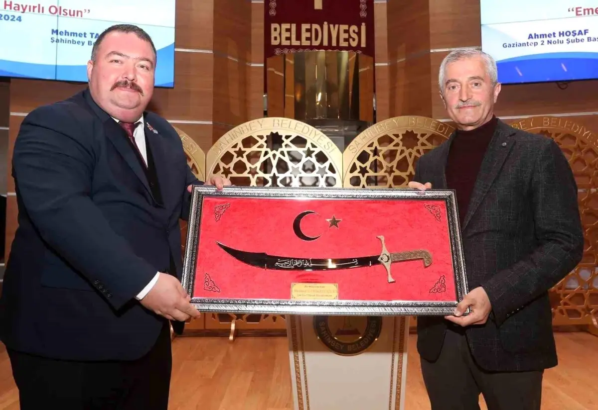 Şahinbey Belediye Başkanı Mehmet Tahmaoğlu, İşçilere Ramazan Öncesi Maaş İyileştirmesi