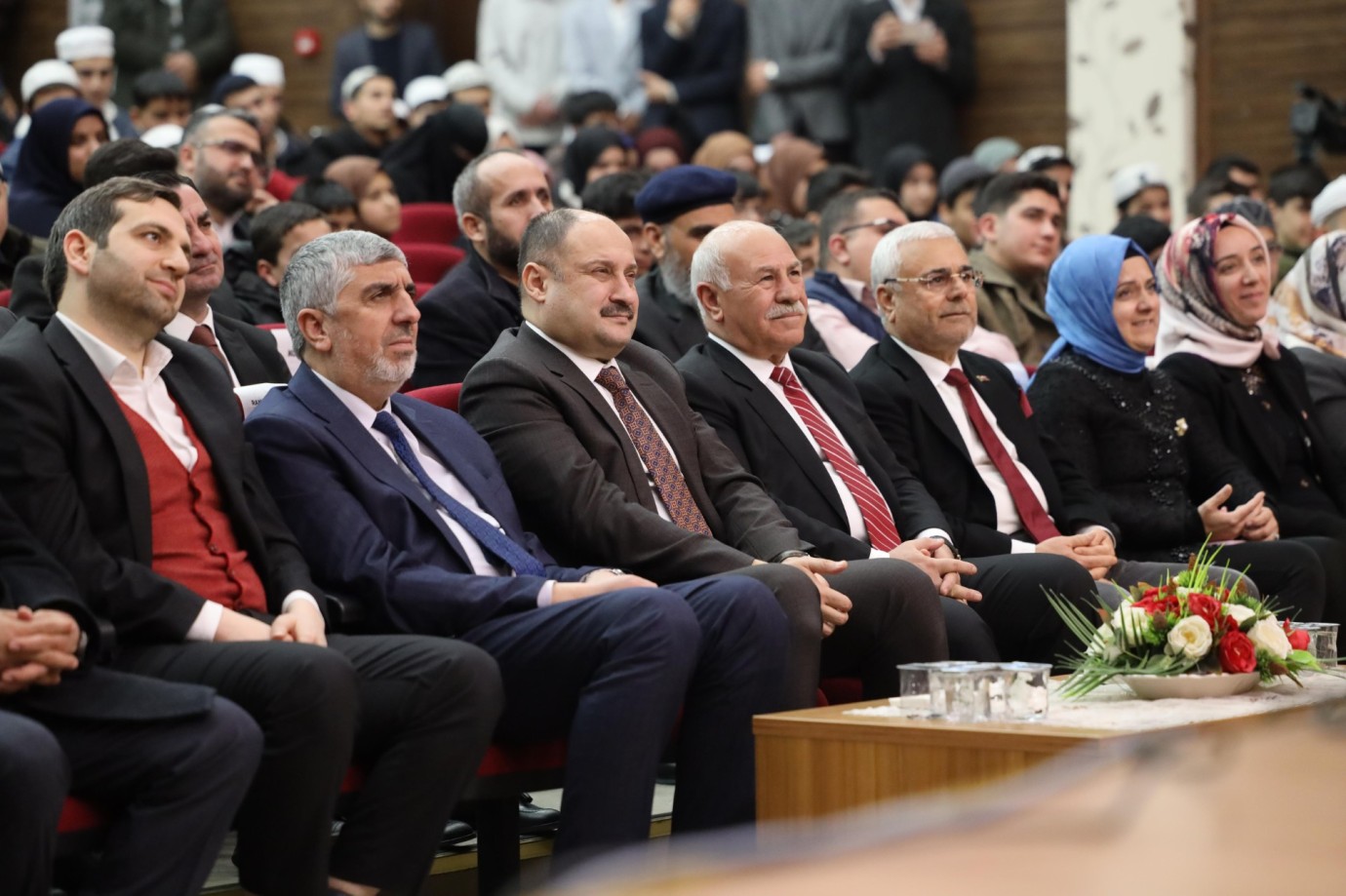 ŞANLIURFA BÜYÜKŞEHİR BELEDİYESİ, HAFIZ ÇOCUKLARA TABLET HEDİYE ETTİ