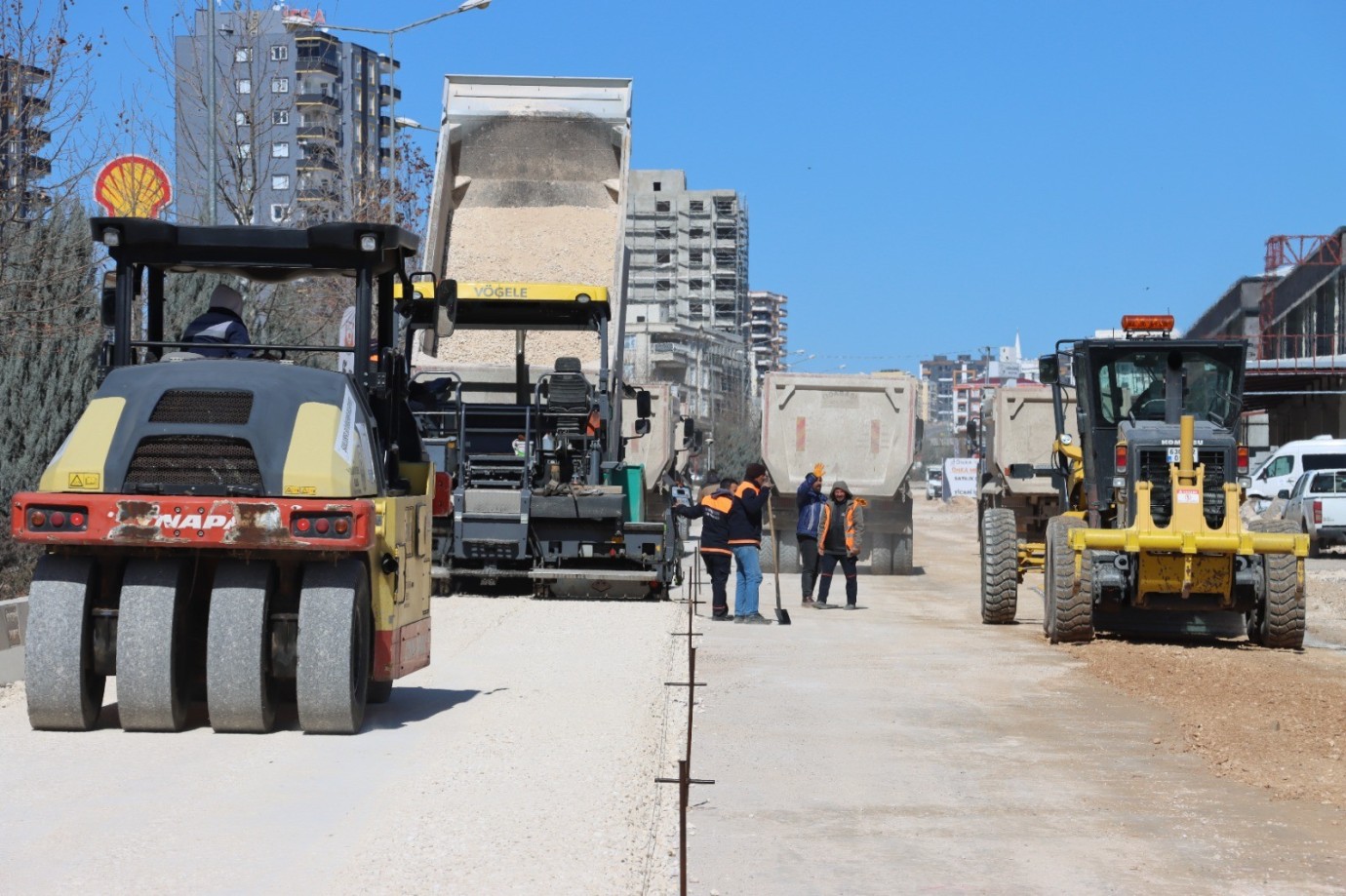 HABER BAŞLIĞI : MAŞUK TOKİ YOLUNDA ASFALT HAZIRLIĞI BAŞLADI