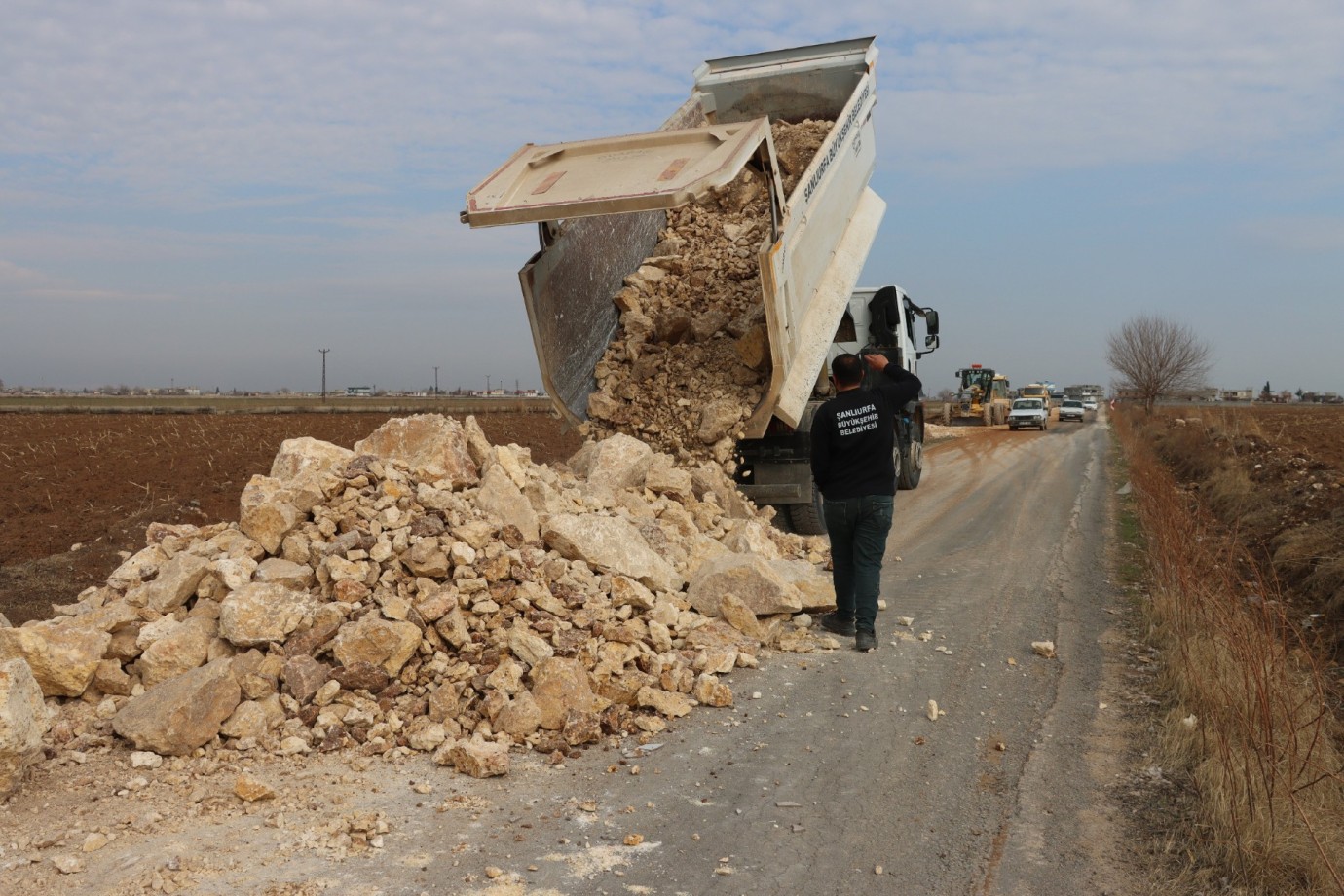 KIRSALDA YOL ATAĞI SÜRÜYOR