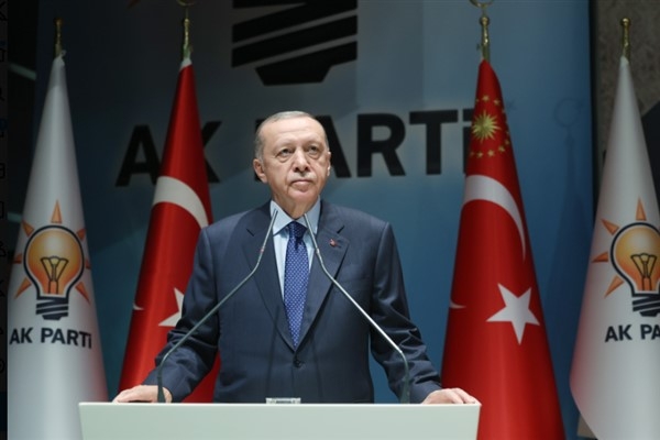 Cumhurbaşkanı Erdoğan: Ayaklarını denk al, denk almazsan denk getirmesini de biz biliriz