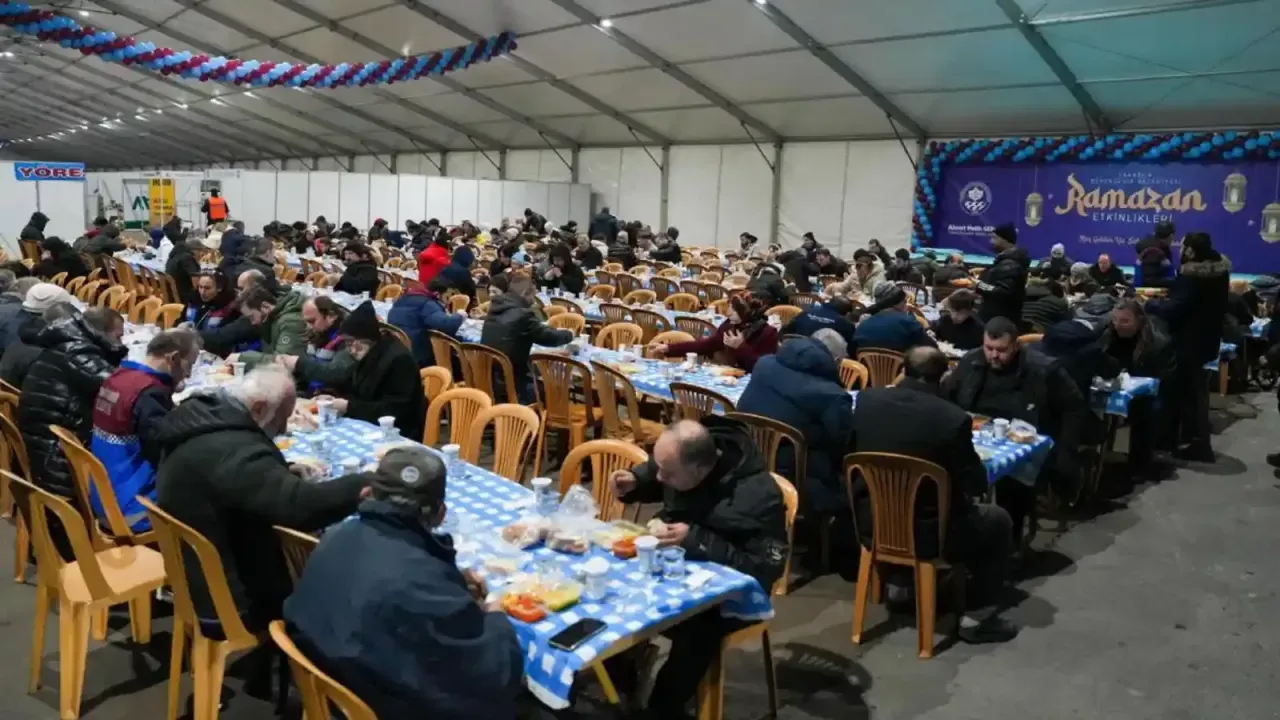 HALİLİYE BELEDİYESİ, RAMAZAN AYINDA GÖNÜL SOFRALARI KURUYOR