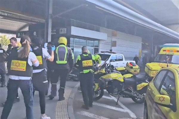 İsrail'in Hayfa kentinde bıçaklı saldırıda bir kişi öldürüldü