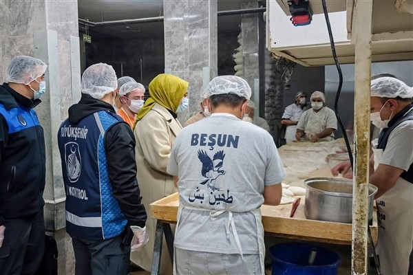 Van Büyükşehir Belediyesi Zabıta ekipleri ırın ve tandır evlerini denetledi