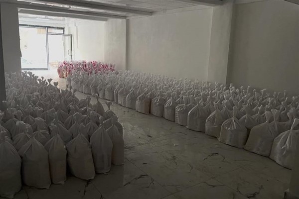 Mazıdağı Belediyesi'nden 500 koli gıda yardımı