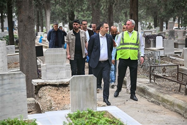Bornova'da temizlik ve bakım çalışmalarını tamamladı