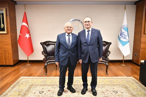 Başkan Büyükkılıç, Karayolları Genel Müdürü Gülşen ile görüştü