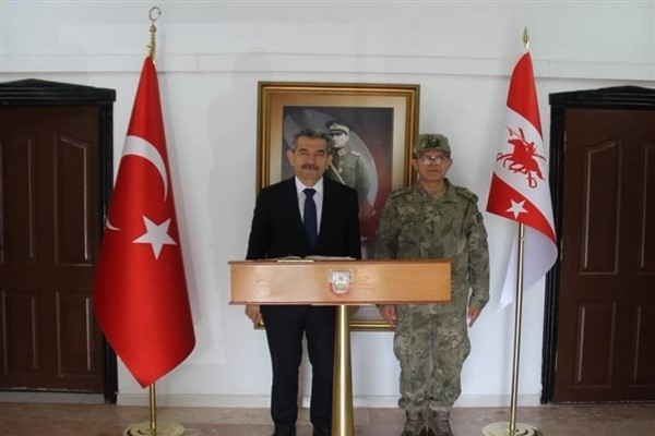 Şırnak Valisi Ekinci'den Şenoba 48. Hudut Tugay Komutanlığına ziyaret