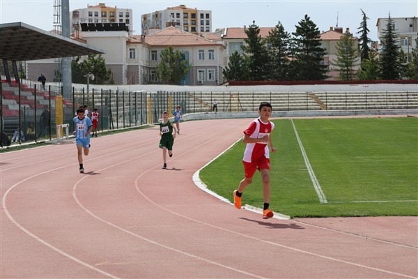 Karaman'da Özel Sporcular Atletizm Türkiye Finali başladı