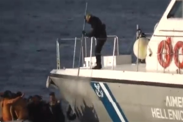 Yunanistan, göçmen uygulamaları nedeniyle, sağlanan fonu kaybedebilir