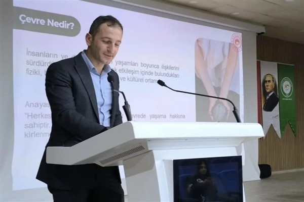 Iğdır'da &Prime;Sıfır Atık: Kampüs İçin Sürdürülebilir Çözümler” paneli düzenlendi