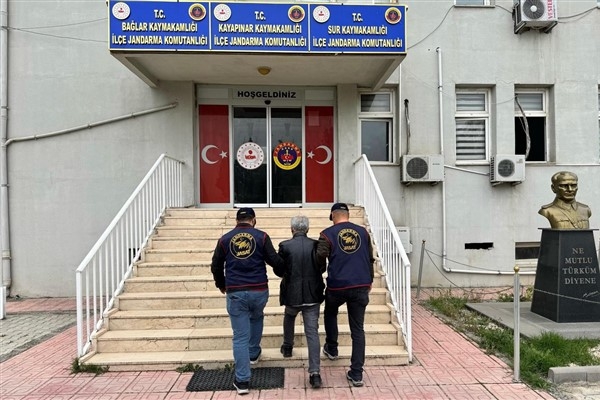 Diyarbakır'da aranan 2 şahıs yakalandı