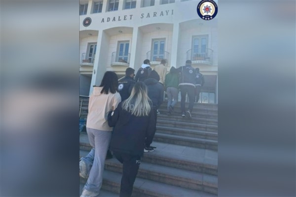 Bodrum'da yasa dışı göç operasyonu: 5 tutuklama