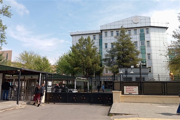 Diyarbakır Adliyesi’nde Narin Güran cinayetine ilişkin duruşma başladı