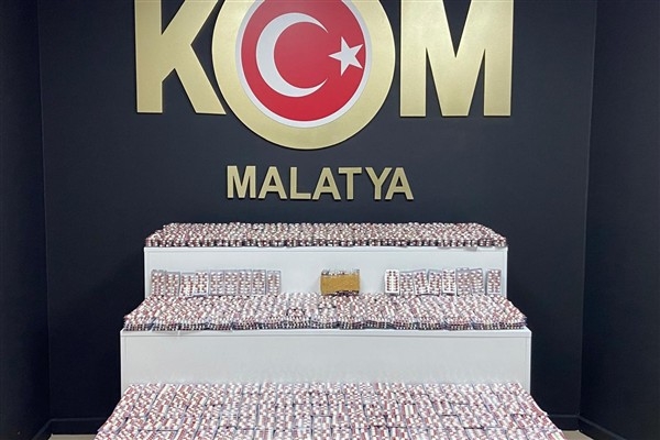 Malatya'da 21 bin 672 adet sentetik ecza ele geçirildi