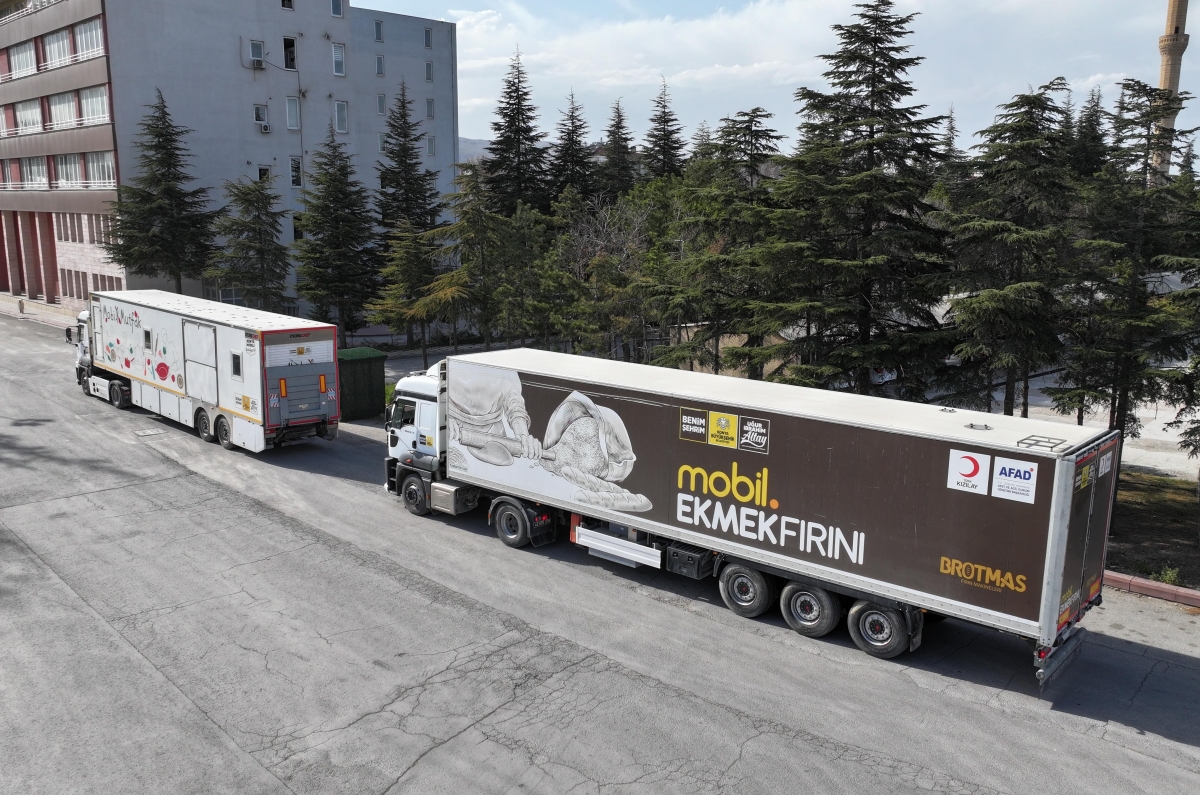 Başkan Altay: Deprem sonrası mobil mutfak ve destek araçlarımız İstanbul'a yola çıktı
