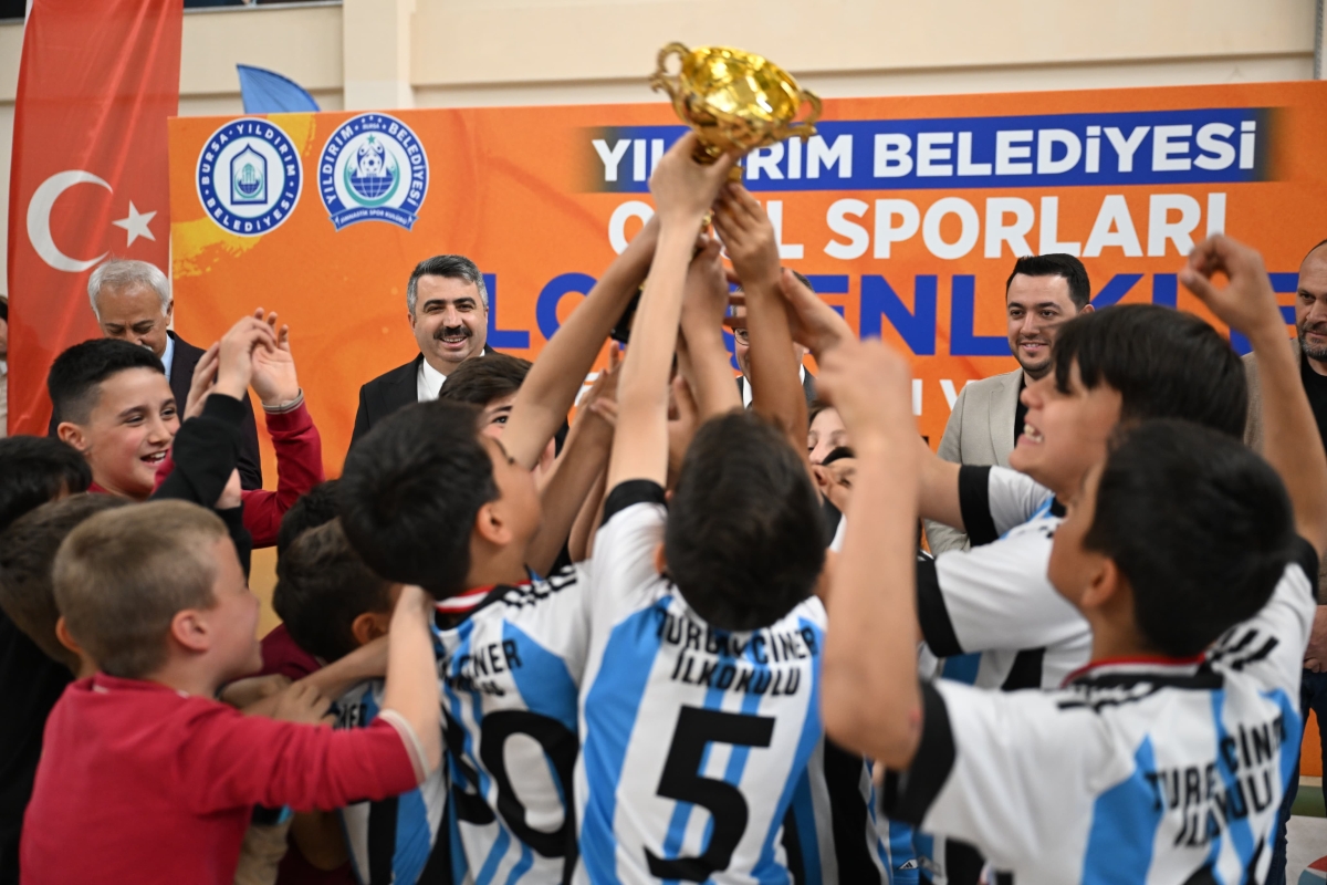 Yıldırım Belediyesi'nden okullara spor desteği