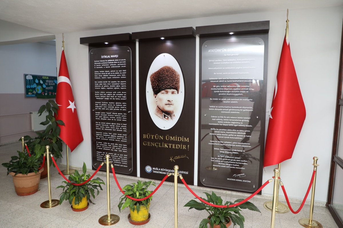 Muğla Büyükşehir Belediyesi'nden okullara tamirat hizmeti