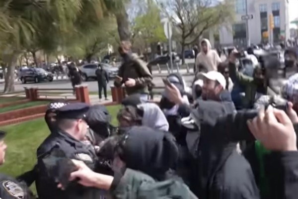 İsrailli bakana Washington'da sert protesto