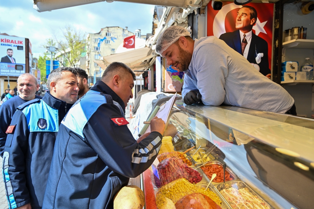 Beşiktaş'ta kumpir satan 4 işletme kapatıldı