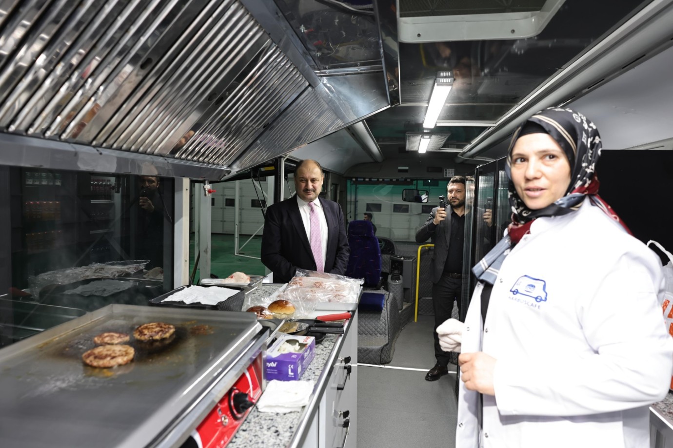 ŞANLIURFA’DA ESKİ OTOBÜSLER TURİZME HİZMET EDECEK  “HARBUSCAFE” PROJESİ HAYATA GEÇİRİLDİ