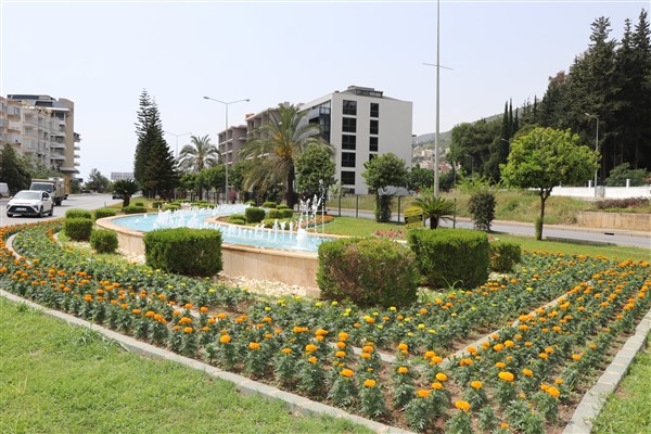 Alanya'da süs havuzları yaza hazırlanıyor